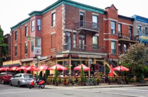 restaurant-street-bricks-house