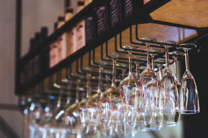 restaurant-glass-wine-glasses